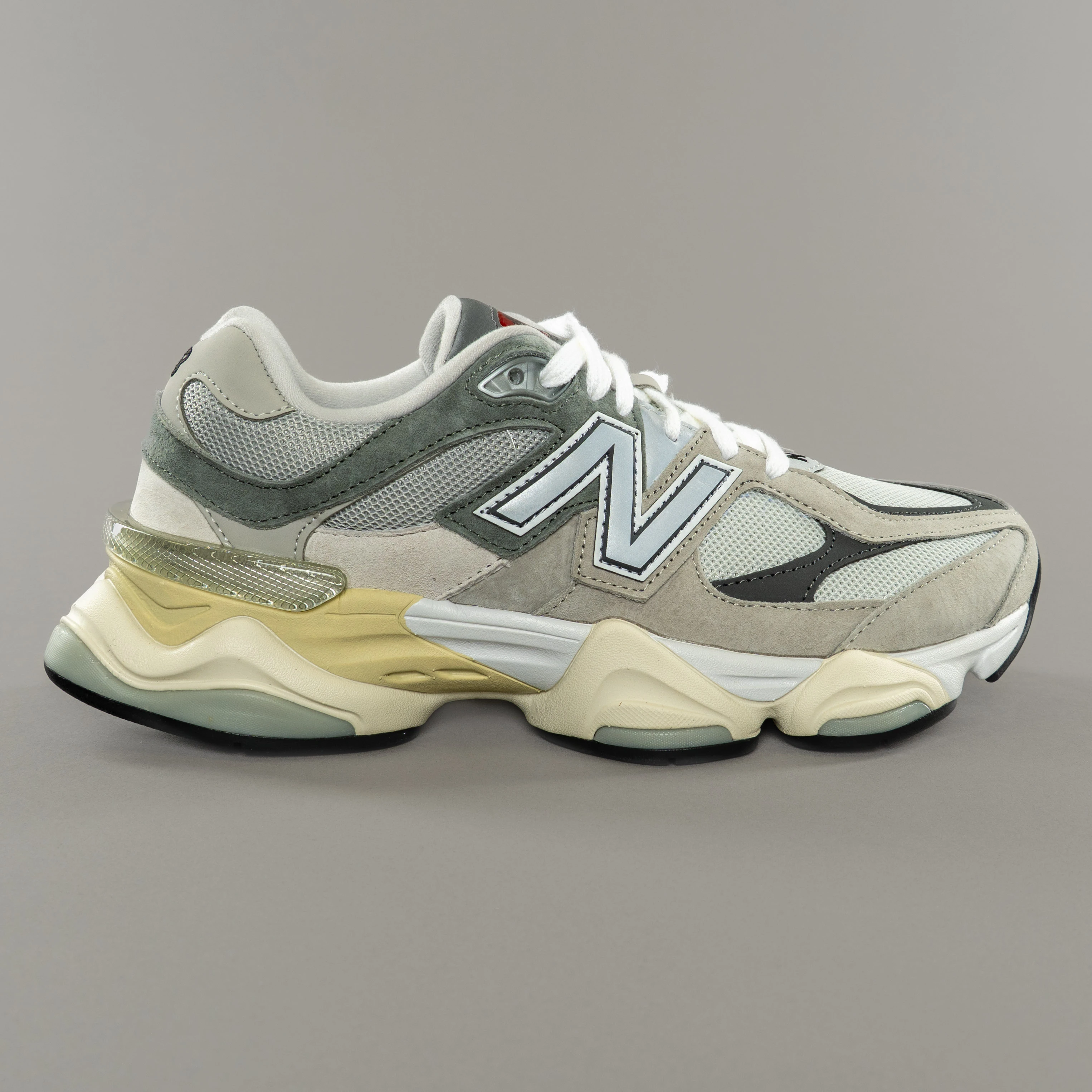 Кросівки NB U9060 