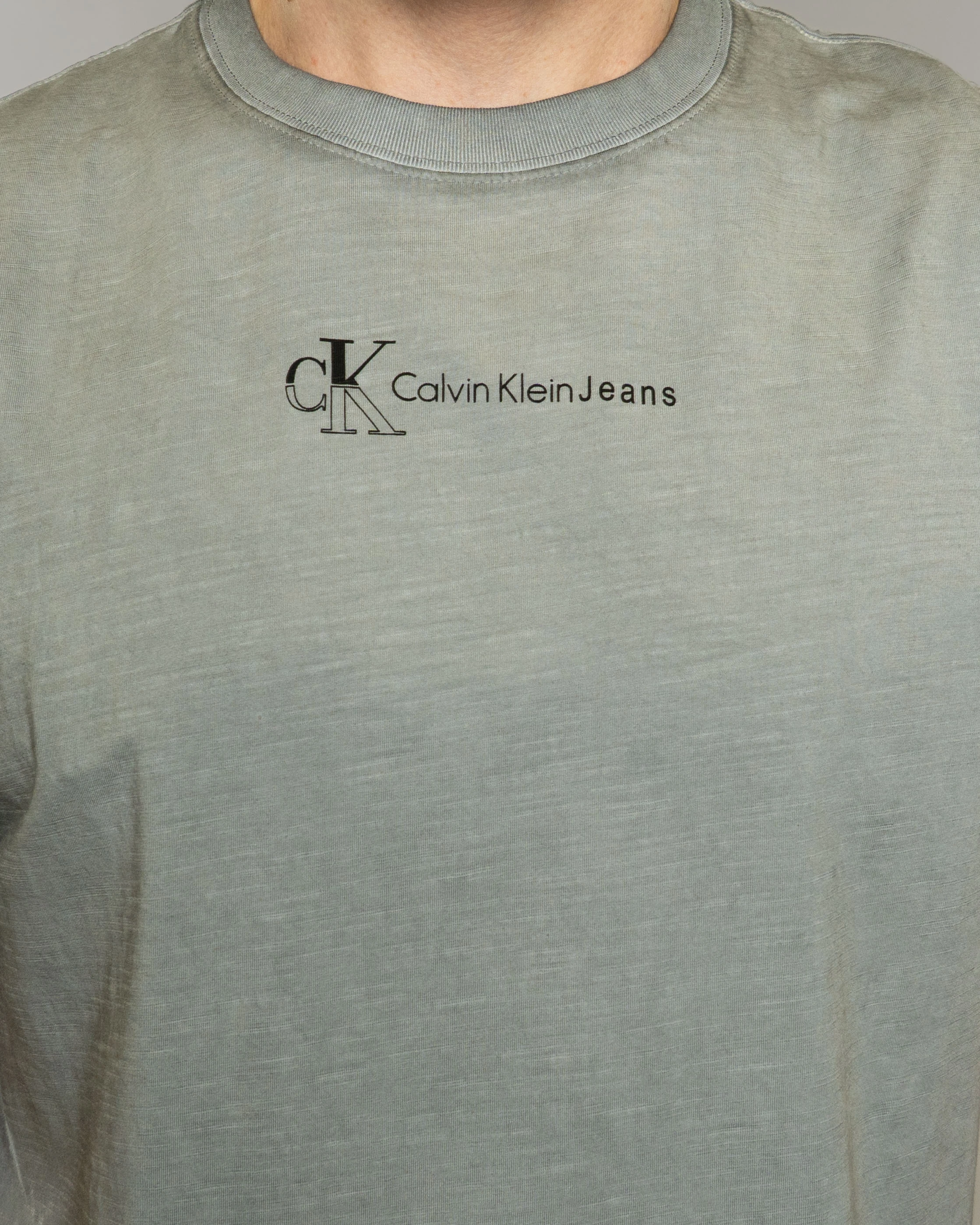 Футболка CK TB7869