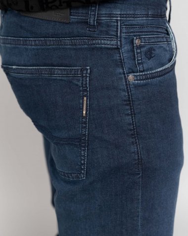 Прямые легкие джинсы CLIMBER 805-2454.M517