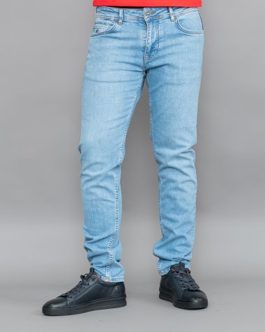Прямые джинсы CLIMBER 805-2639.M493