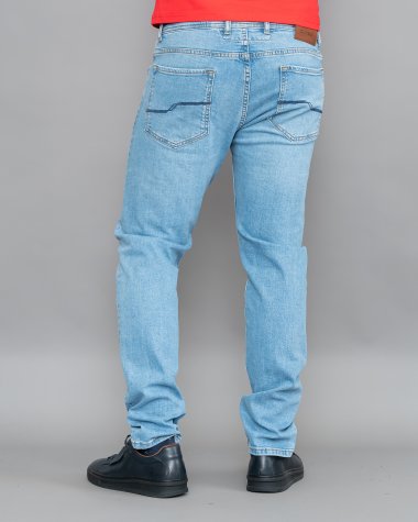 Прямые джинсы CLIMBER 805-2639.M493