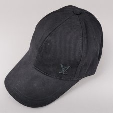 Кепка LV
